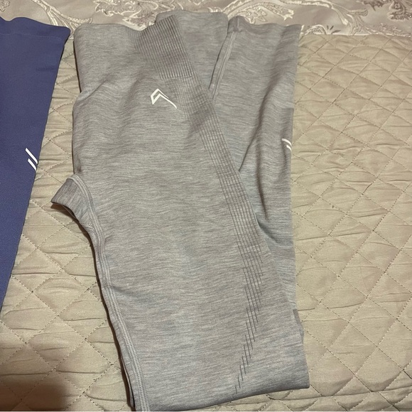 Sold - Picture 3 of 10